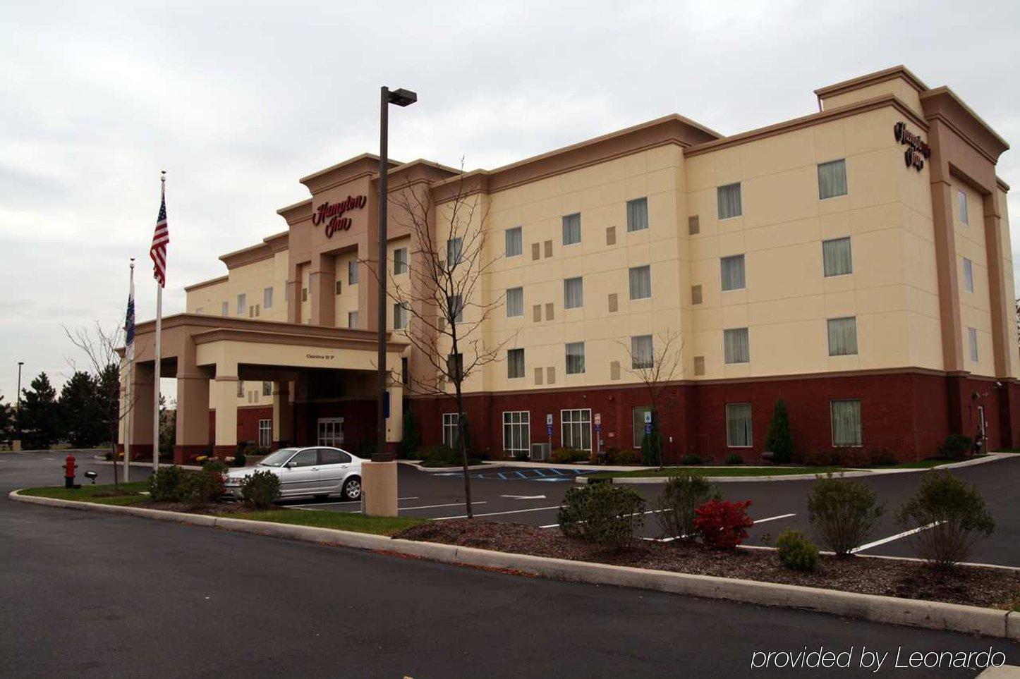 Hampton Inn Kingston Exterior photo